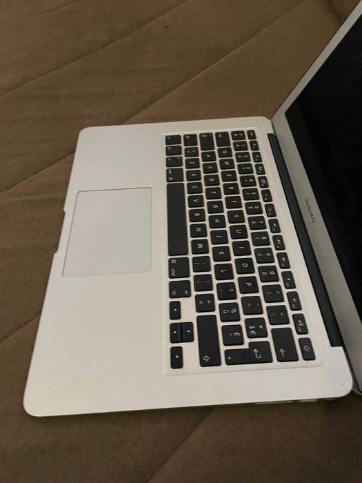 13" Core i5 MacBook Air А1466 (2017)-КАТО НОВ