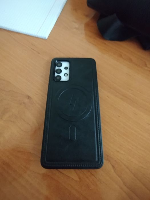 A 32 sotiladi srochno narxi  700 min holati idial