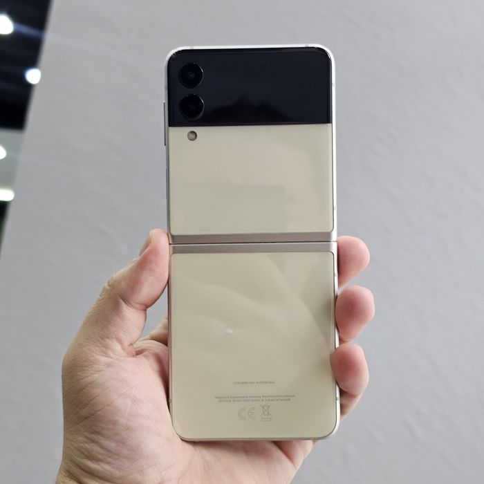 Samsung Z Flip 35g (Demo)