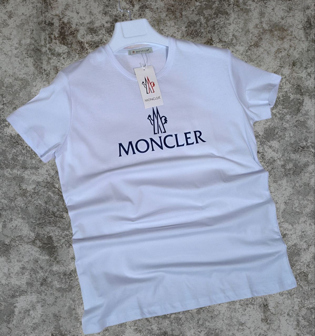 Футболка Moncler