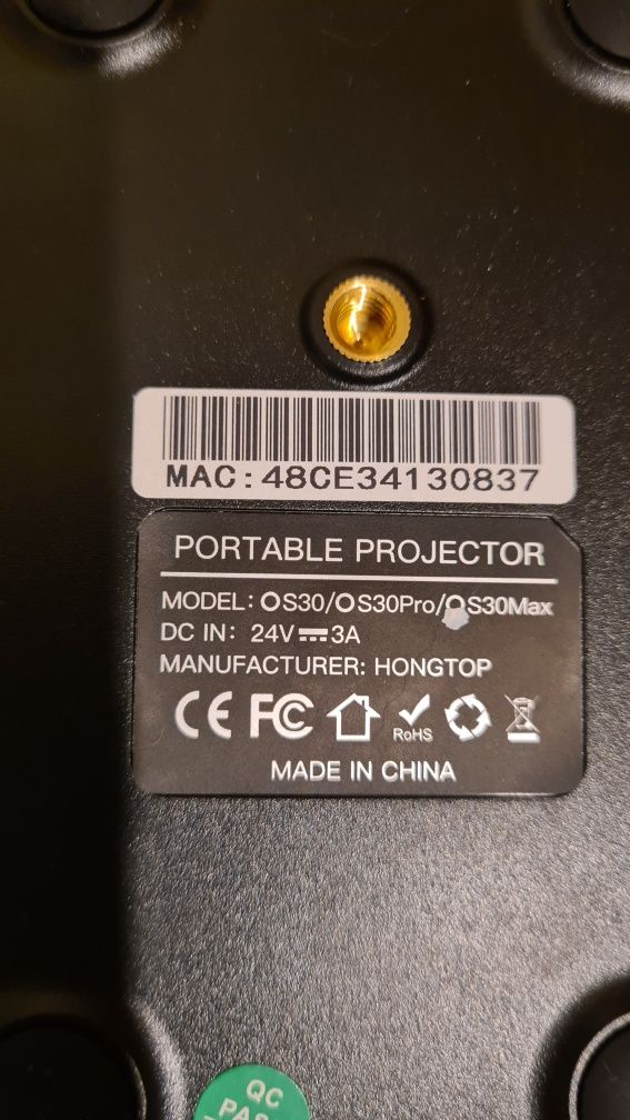 Продавам смарт Андроид проектор Hongtop S30max