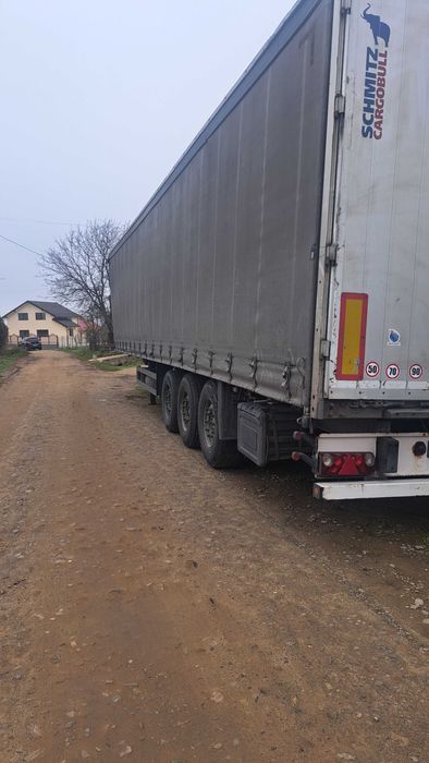 Semiremorca prelata schmitz