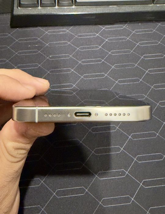 iPhone 16 pro max 256gb 2 години гаранция