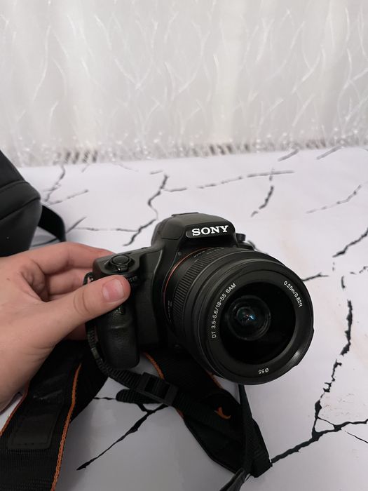 Фотоапарат марка Sony A37
