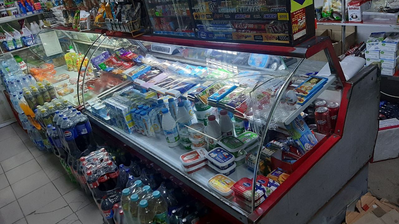 Дукон учун ветрина холодилник б/у