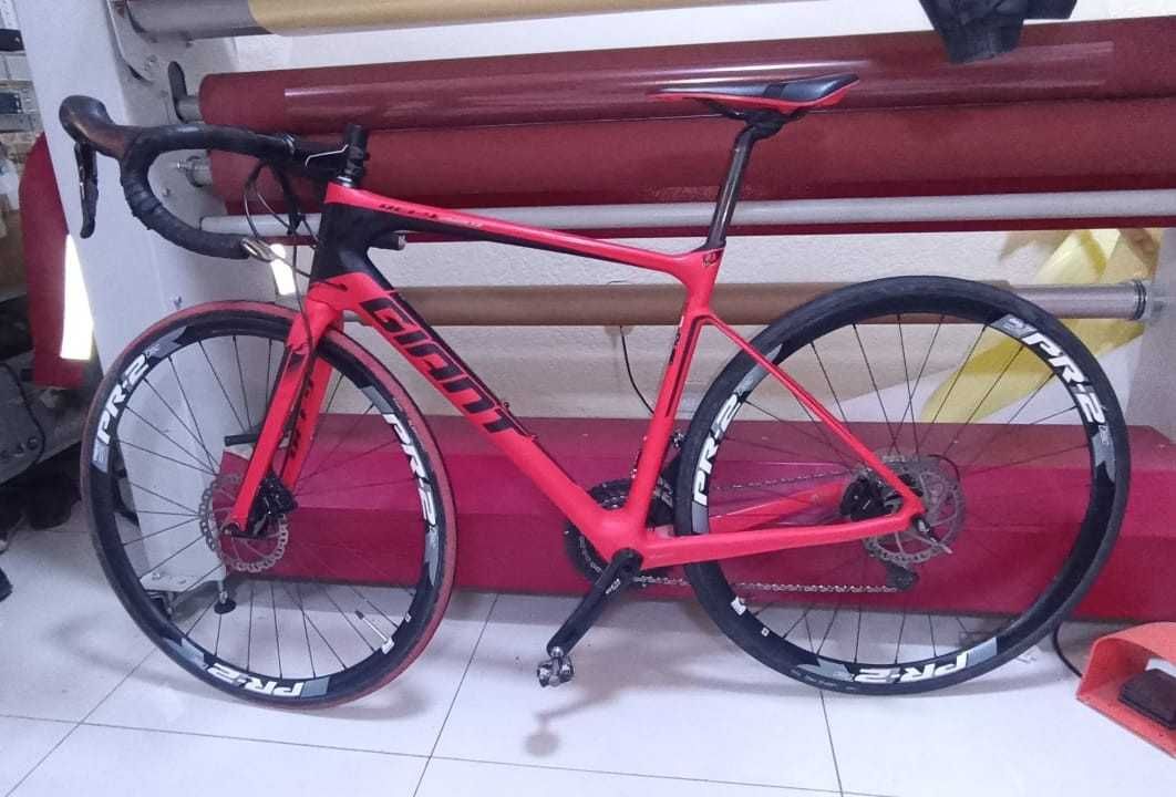 Продаётся карбоновый велосипед Giant Defy Advanced 2, размер М
