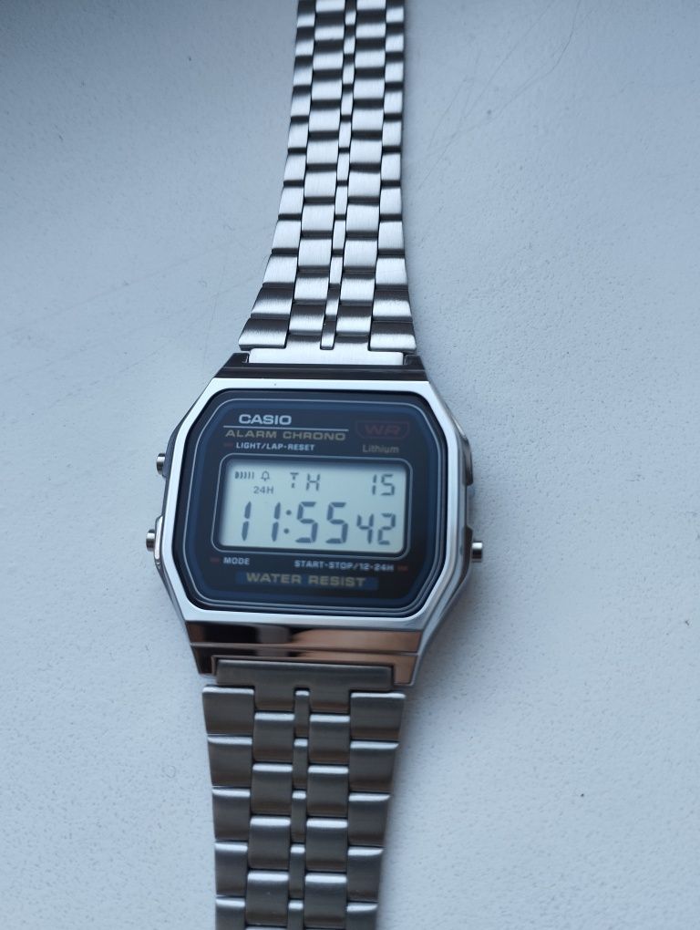 Продам часы Casio