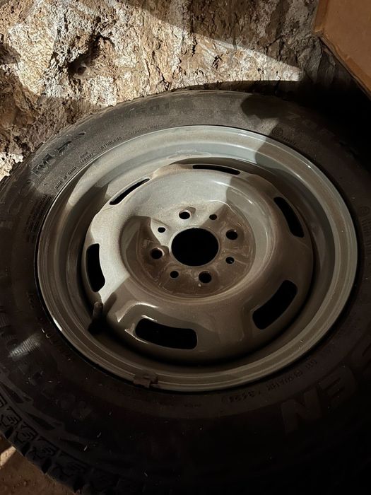 Резина в хорошем состоянии