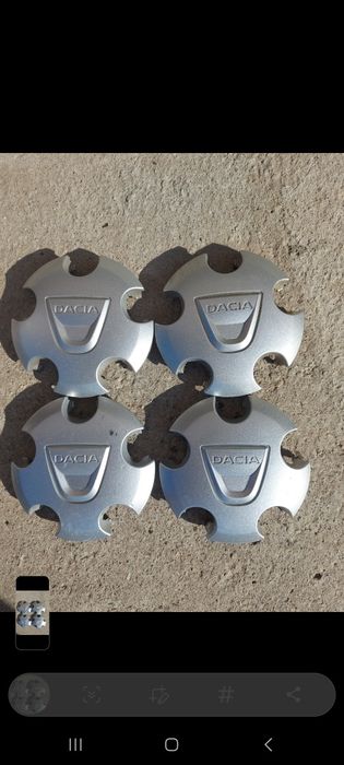 Capace Originale Dacia Duster * Pentru Jante OȚEL * Set 4 BUC ***