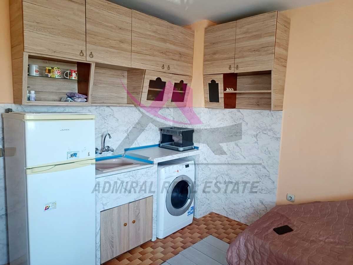 Дава се под наем Тристаен апартамент в Варна, Цветен квартал - 60 кв.м за 425 € - Снимка #1