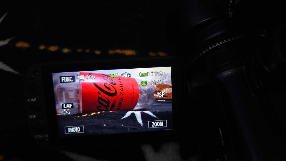 Camera video profesionala Canon XA10 64gb memorie