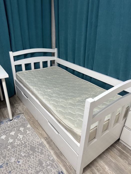 Срочно продам детскую кровать