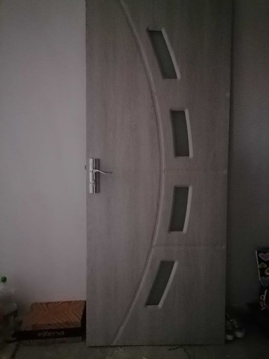 Ușă dormitor, bucatarie