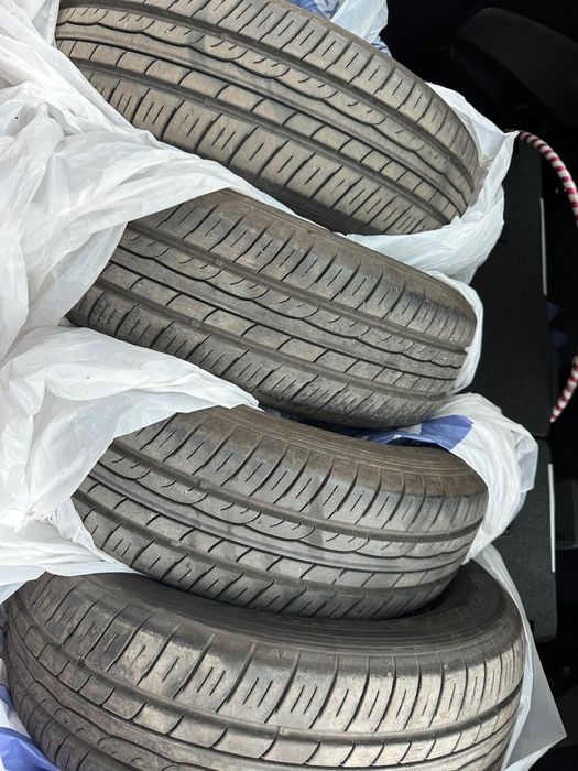4 бр. Летни гуми 175/65/15 Dunlop sport fast response
