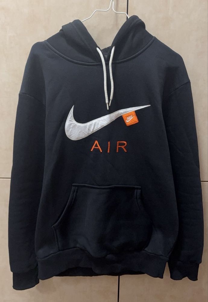 Черен суичър Nike