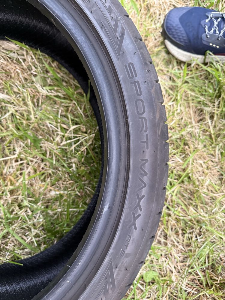 Anvelope Vara Dunlop Sportmax 225/40/18