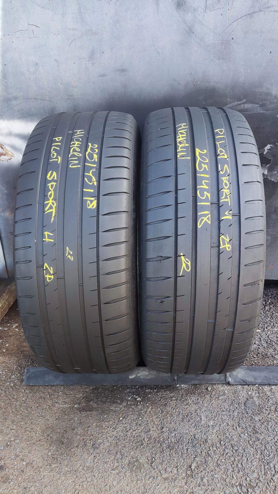 2бр. летни гуми 225/45/18 Michelin Pilot Sport 4, ZP,  runflat 
дот22