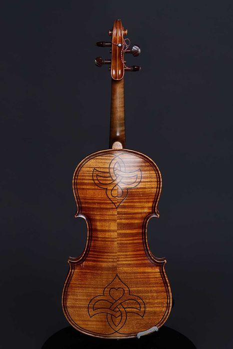 Цигулка „Маджини“, XIX в.