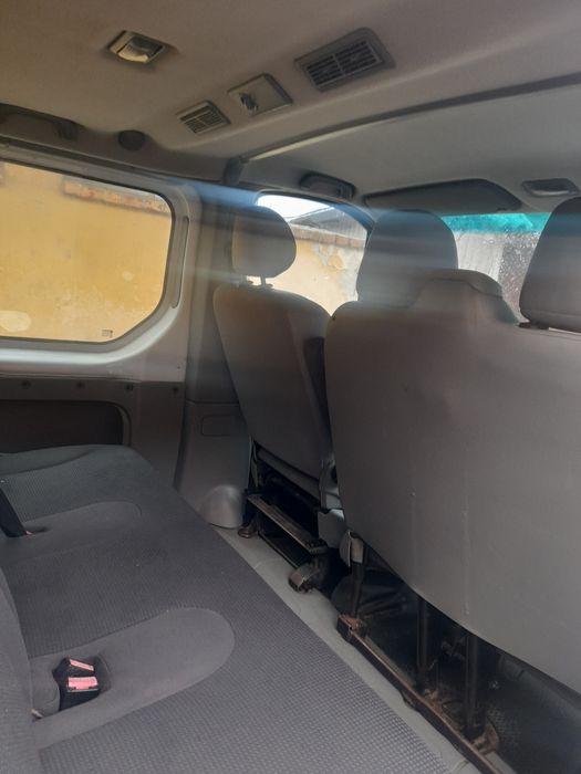 Opel Vivaro 9locuri motor 2.0 înmatriculata 2010.