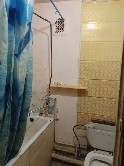 Юнусабад 2 Универсам 1/4/4 , 28м²