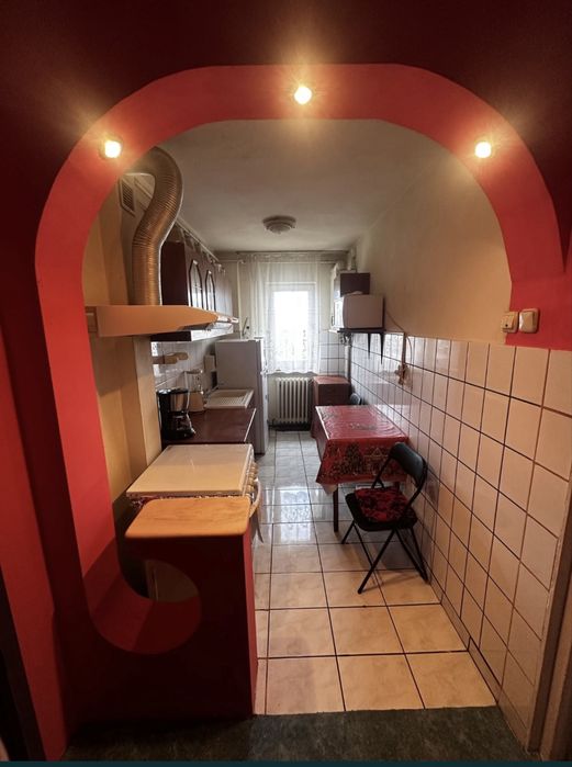 Vând apartament mobilat