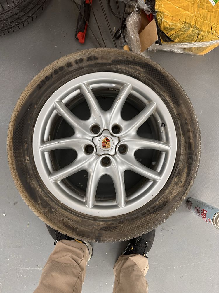 продам три оригинальных диска porsche