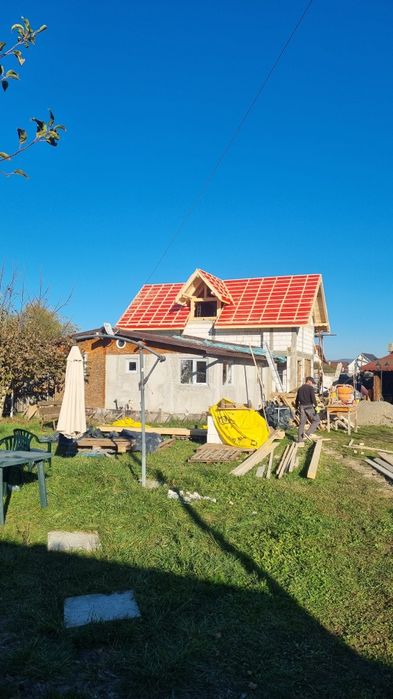 Meseriași acoperisuri complete reaparati urgente