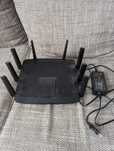 Vând router Linksys EA9500 v2