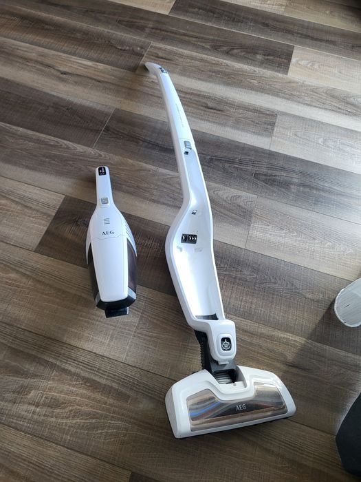 aspirator AEG si Philips