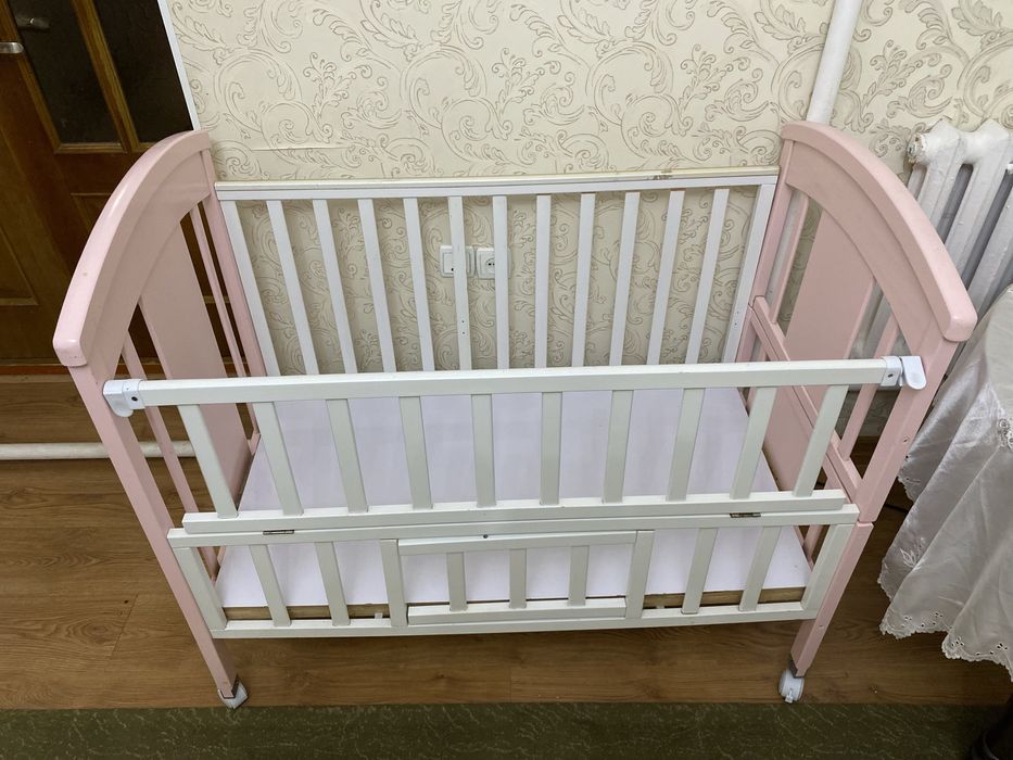 Манеж розовый