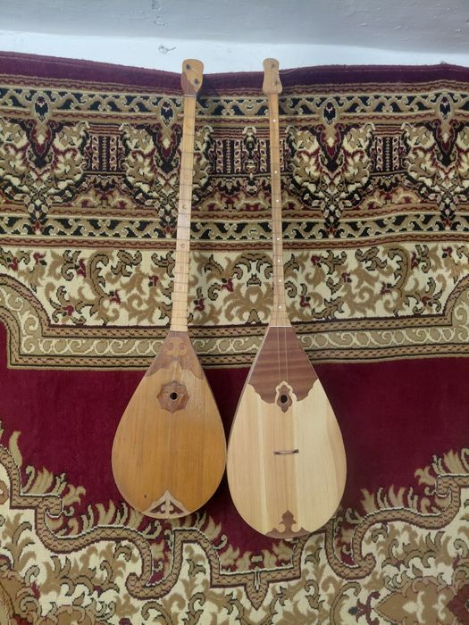 Домбыра сатылады