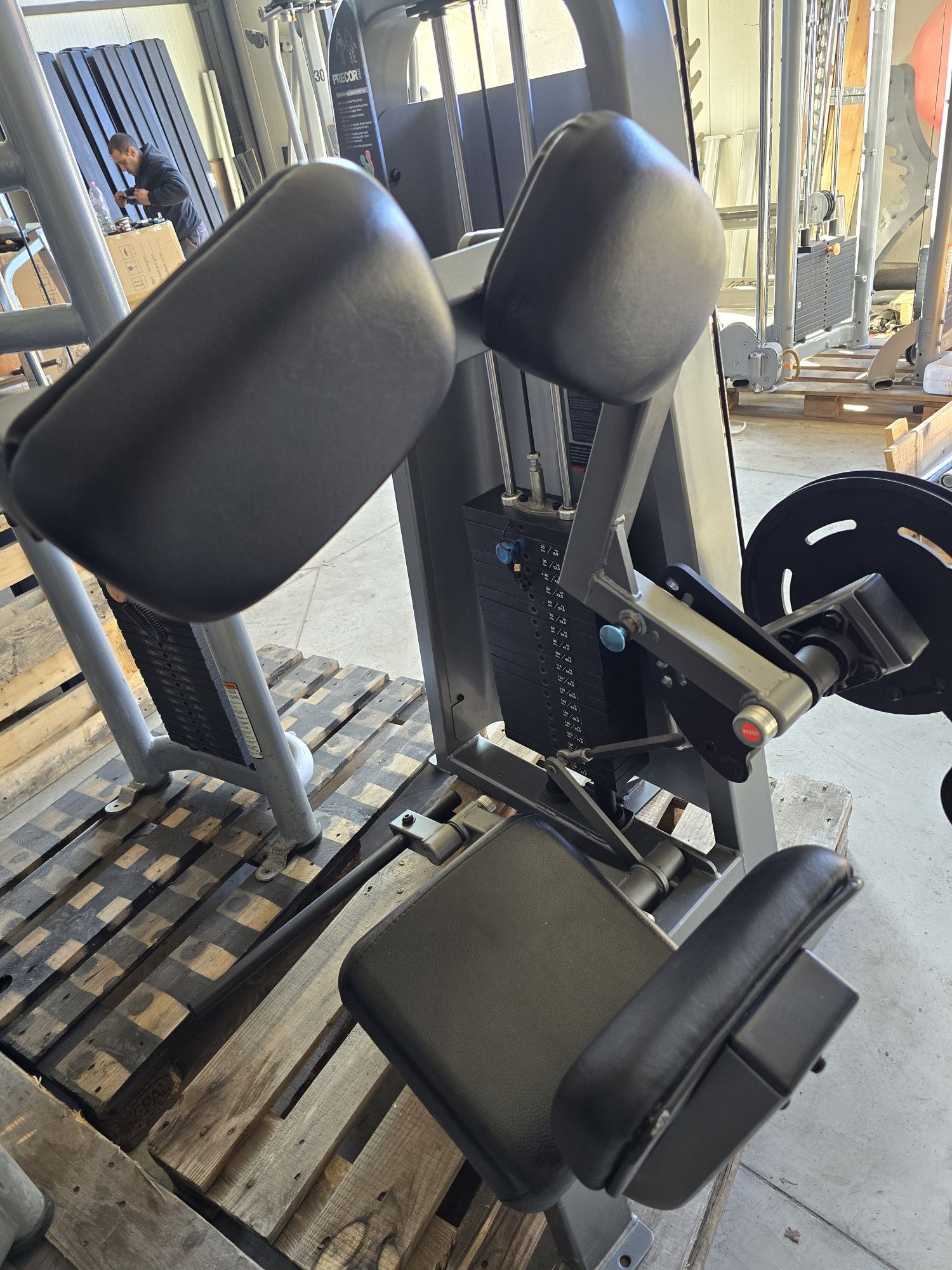Precor USA прекор машина за корем