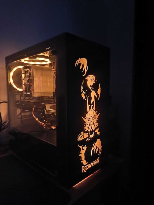 Unitate pc gaming High cu iluminare rgb