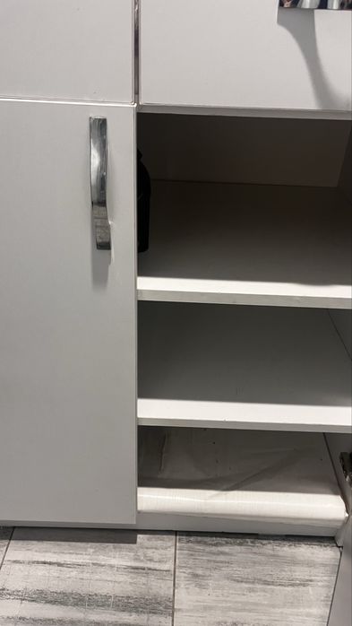 Comoda intrare / stand acvariu sustine 100l