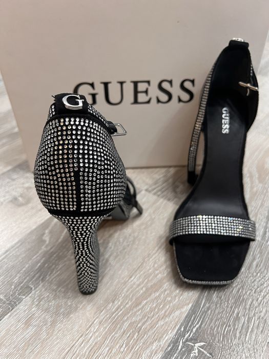 Sandale Guess negre cu strasuri 37 Noi