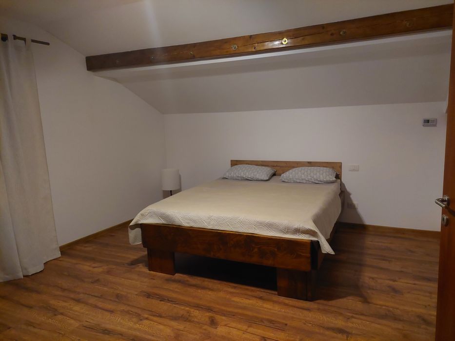 Inchiriez apartament in regim hotelier