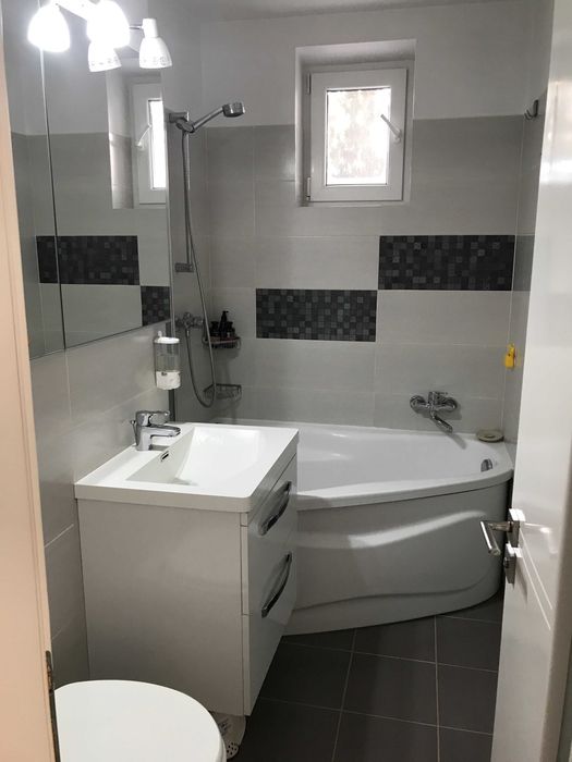 Apartament de închiriat, 3 cam. cu boxă, Nordic - 400 €