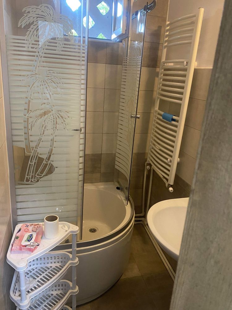 Apartament 2 camere de inchiriat…Ma gasiti pe whatapp