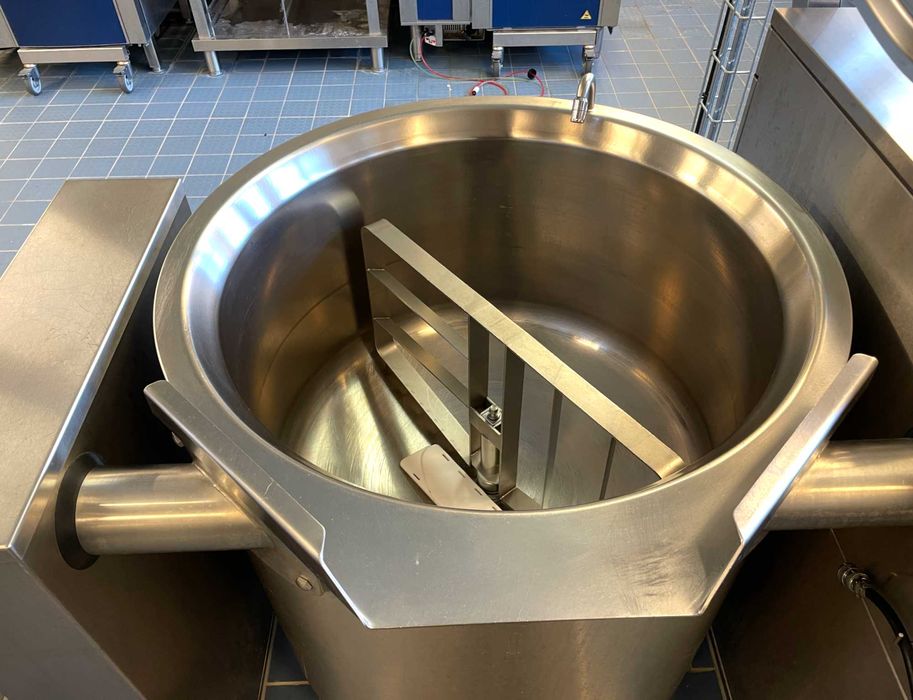 Electrolux Variomix - Marmita/Marmida electrica cu agitator 200 LITRI