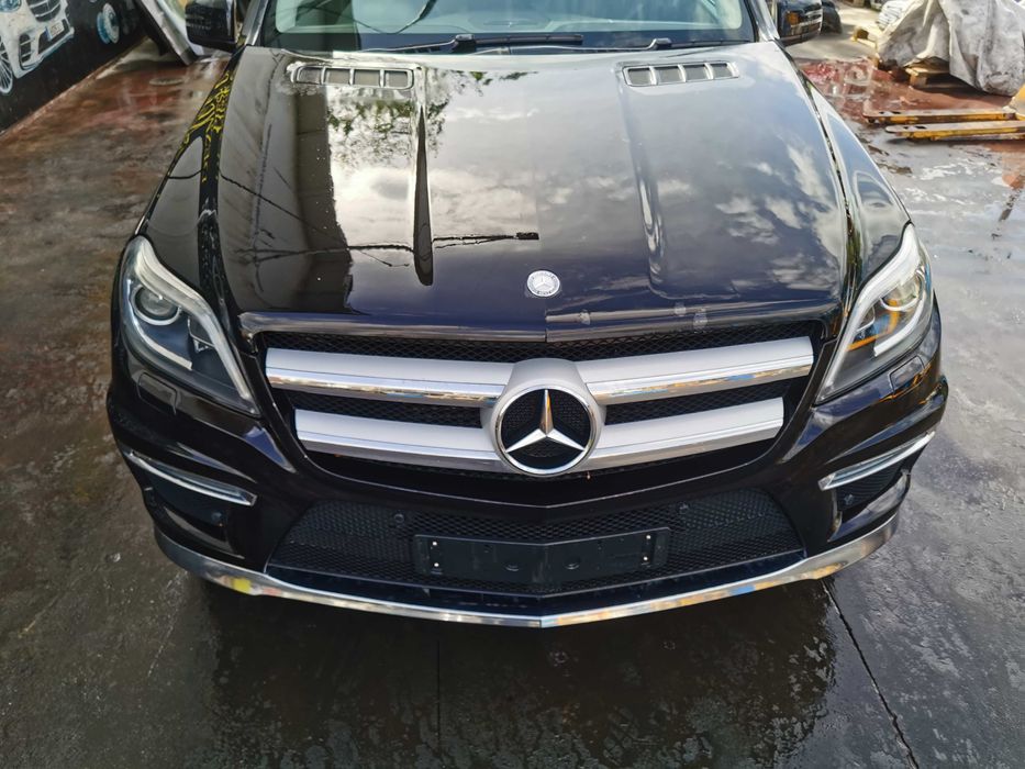 Dezmembrez gl x166 GL 350 D AMG/bara fata GL/far il GL/capota GL/stop