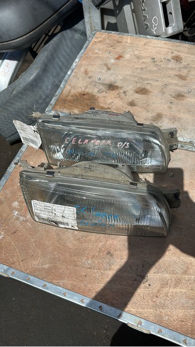 Правая фара на Mitsubishi Lancer 1993