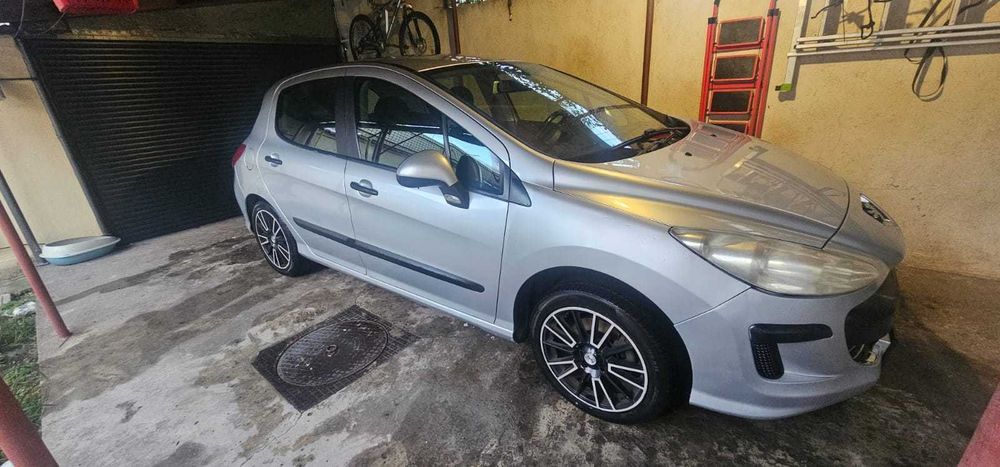 Peugeot 308 1.4 Benzină (2008)