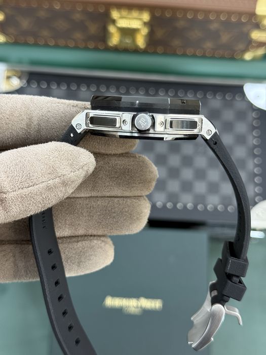 Audemars Piguet Offshore 43mm