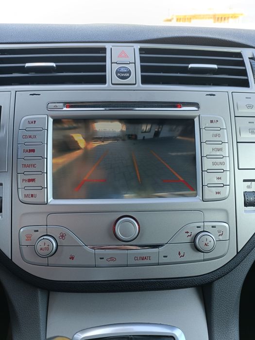 Ford Kuga 2009, (4x4)