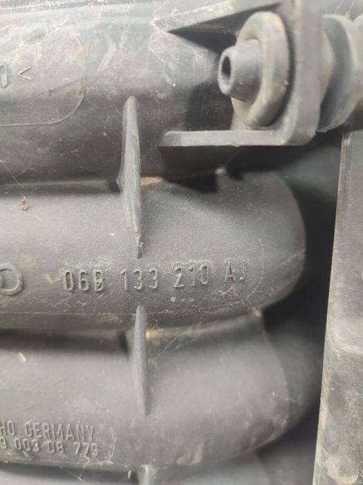 Galerie admisie 2.0 benzina ALT 06b133210aj Audi A4 B6  [din 2000 pan