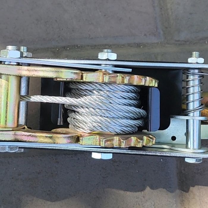 Лебедка ручная, новая. В отличном состоянии.