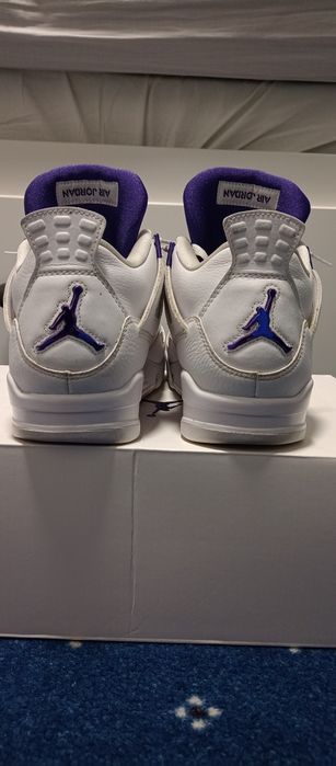 Jordan 4 Metalic Purple