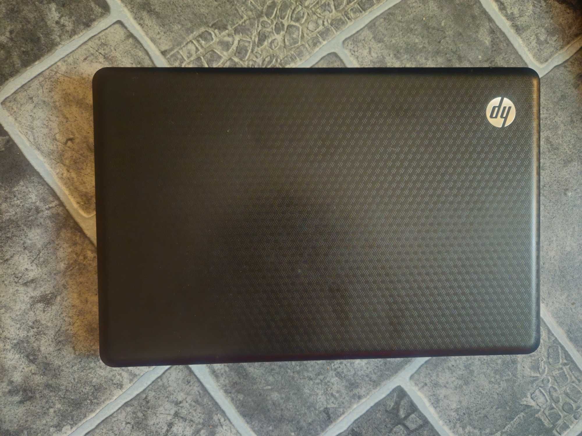 HP 2 бр лаптопи и двата са еднакви