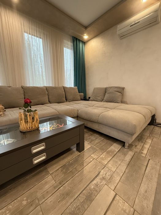 Диван холов ъглов