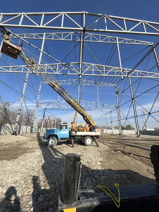Монтаж сэндвич панелей, металлоконструкция  ангара и складов